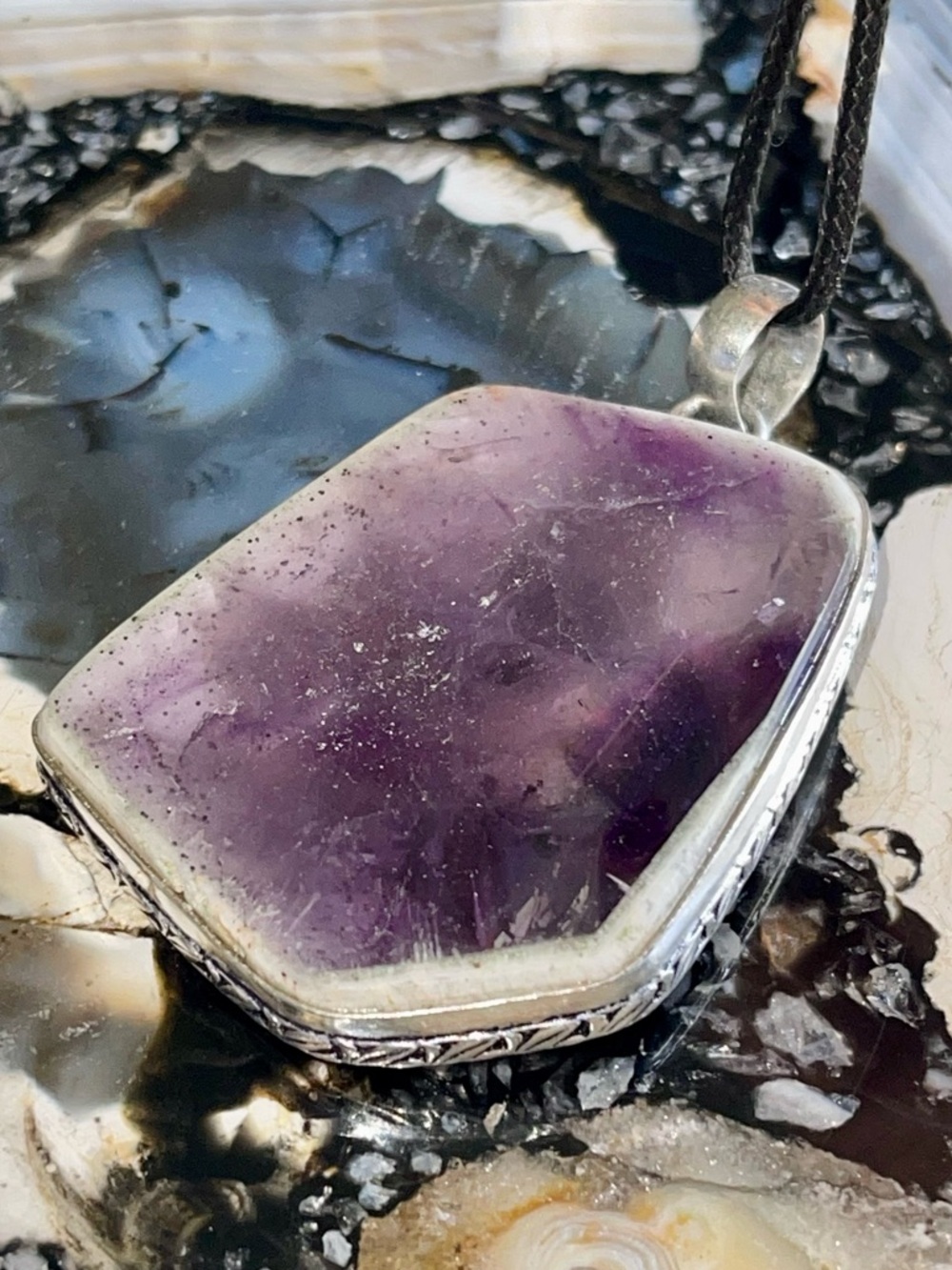 Beautiful Large Auralite Amethyst Pendant 2 1/2” - Picture 7 of 17